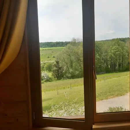 Gite Du Chalet - Le Studio En Pleine Nature Seuzey Exterior photo
